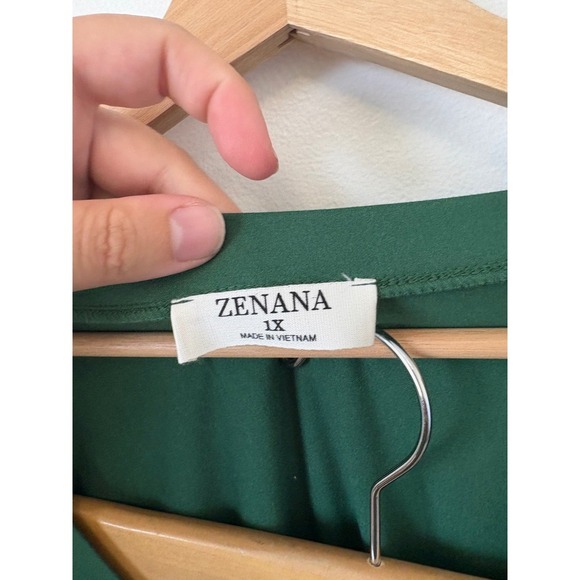 New Zenana V-Neck Tee & Leggings Set – Green – Size 1X - Picture 3 of 5